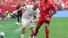 Suiza sufrió ante Canadá, ganó y avanzó a octavos como líder del Grupo B