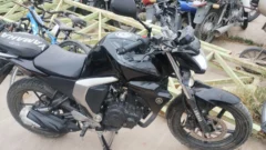 Persecución en Chimbas: abandonaron una moto y escaparon por los techos