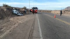 Aparatoso vuelco en Ullum dejó a una conductora herida