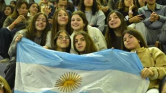 Mirá quiénes fueron a alentar a Las Panteras en el Aldo Cantoni