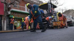 Capital avanza con nuevas tareas de repavimentación en avenida Rioja